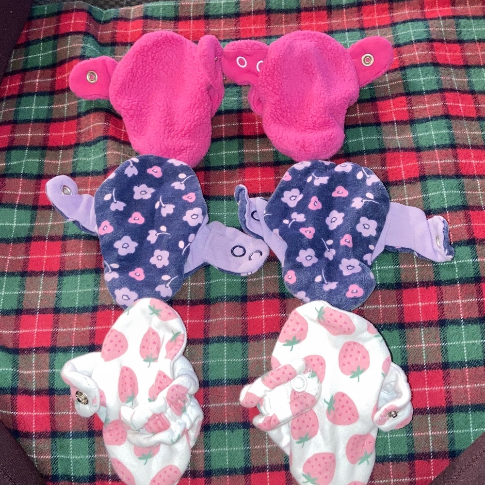 Zutano Pink, Navy Floral, and Strawberry Baby Booties 3 sets lot 3 months - Picture 2 of 12